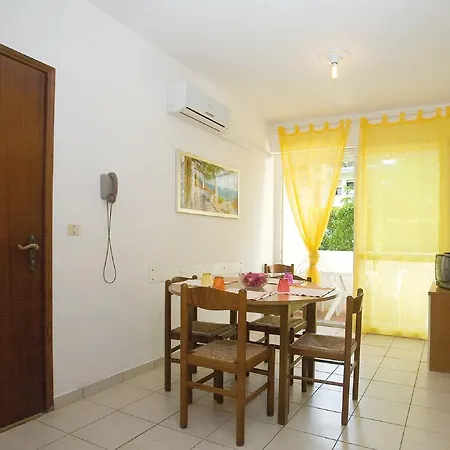 Apartment Ag. Sabina A Pineda